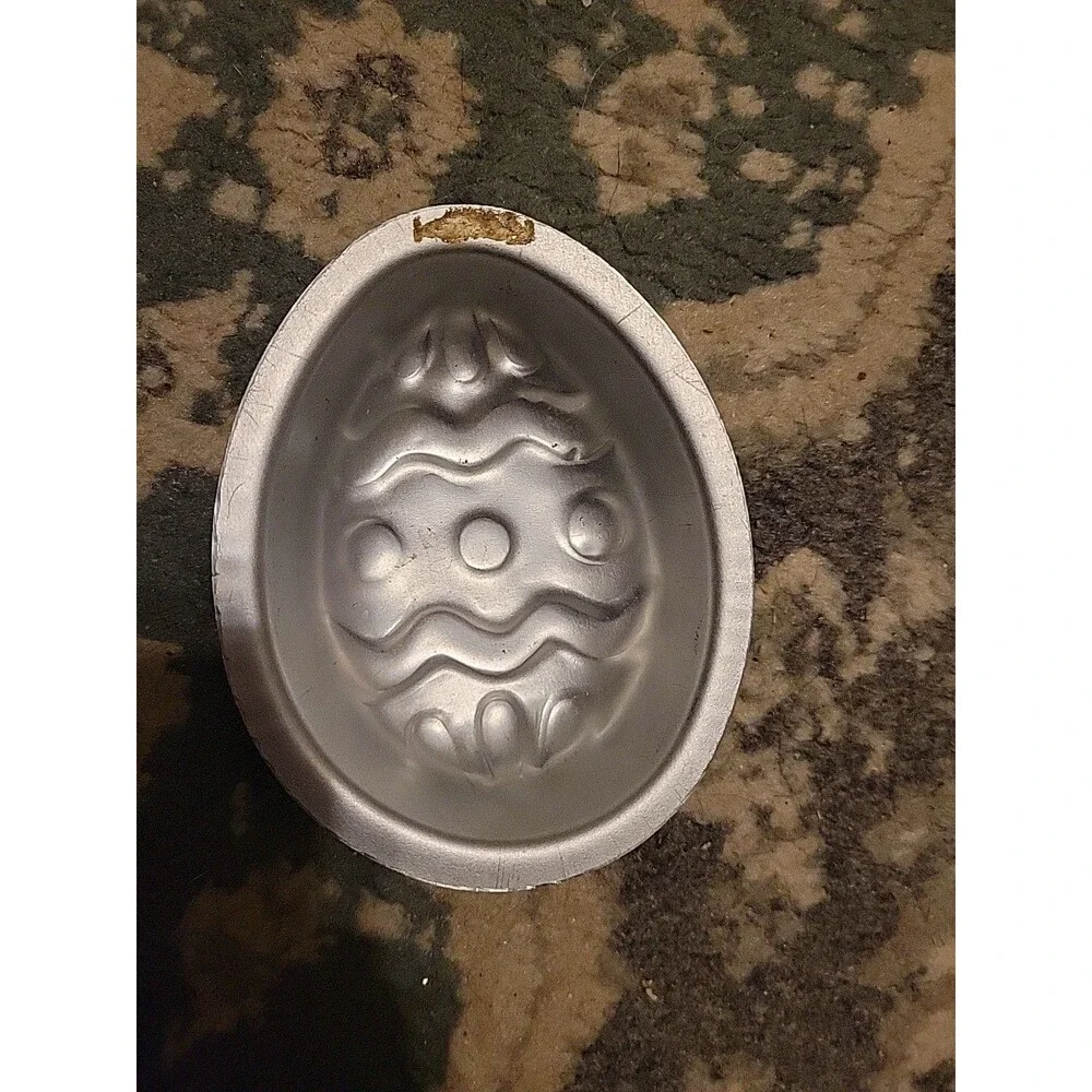 Wilton Enterprises Aluminum Bunny Cookie Pan, Mini Easter Egg Bunny Cake Pan Vtg